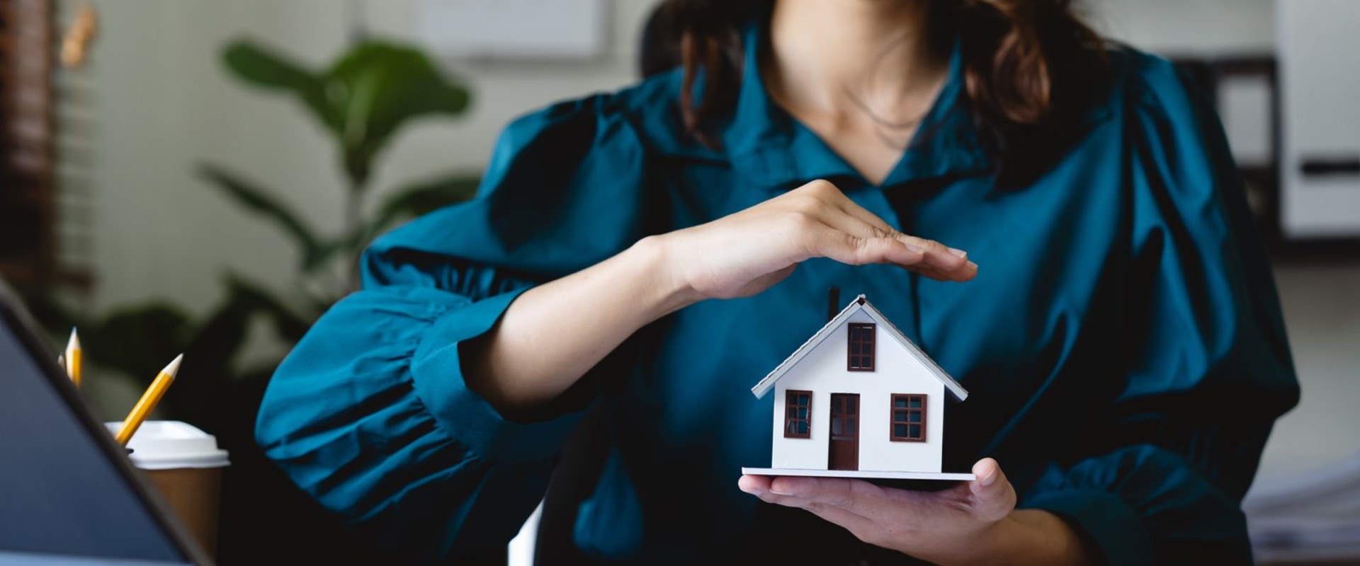 Home Insurance Made Easy: The Benefits Of Working With A Local Agent In Lake Worth Beach, FL